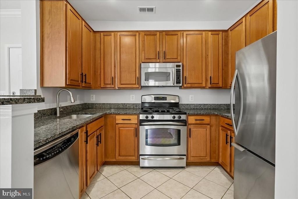 12000 Market Street - Photo 2