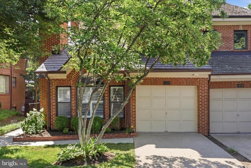 1456 Hampton Hill Circle - Photo 1