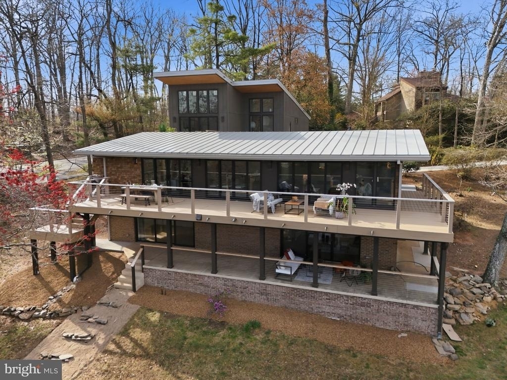 11216 S Shore Road - Photo 2