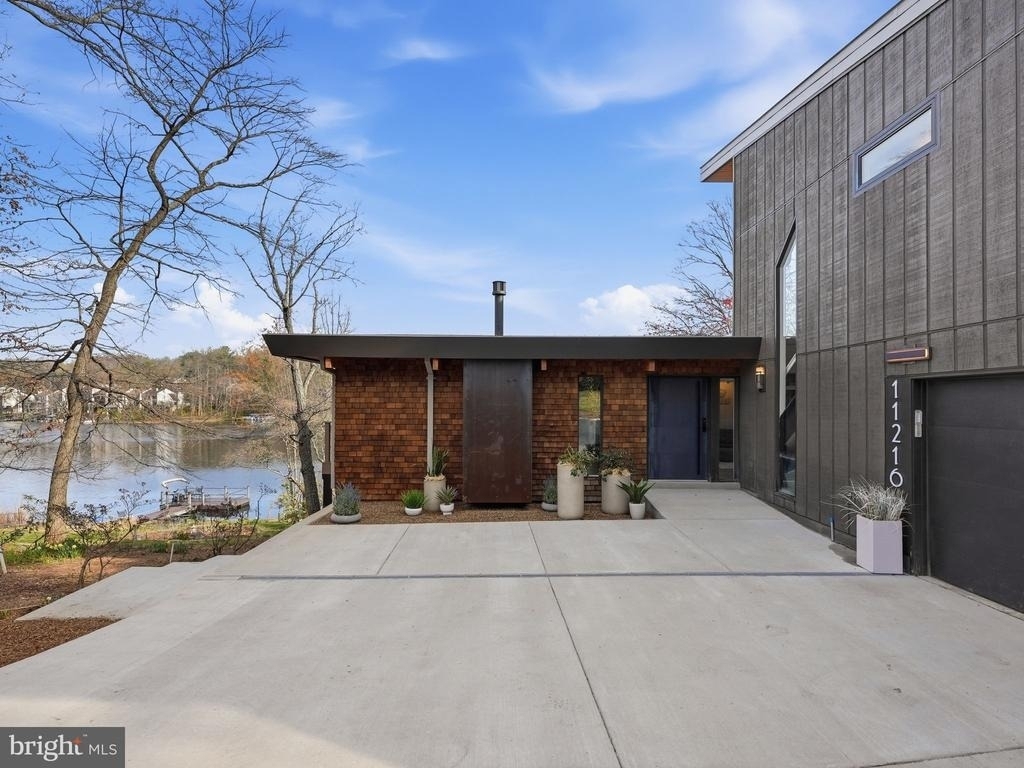 11216 S Shore Road - Photo 7