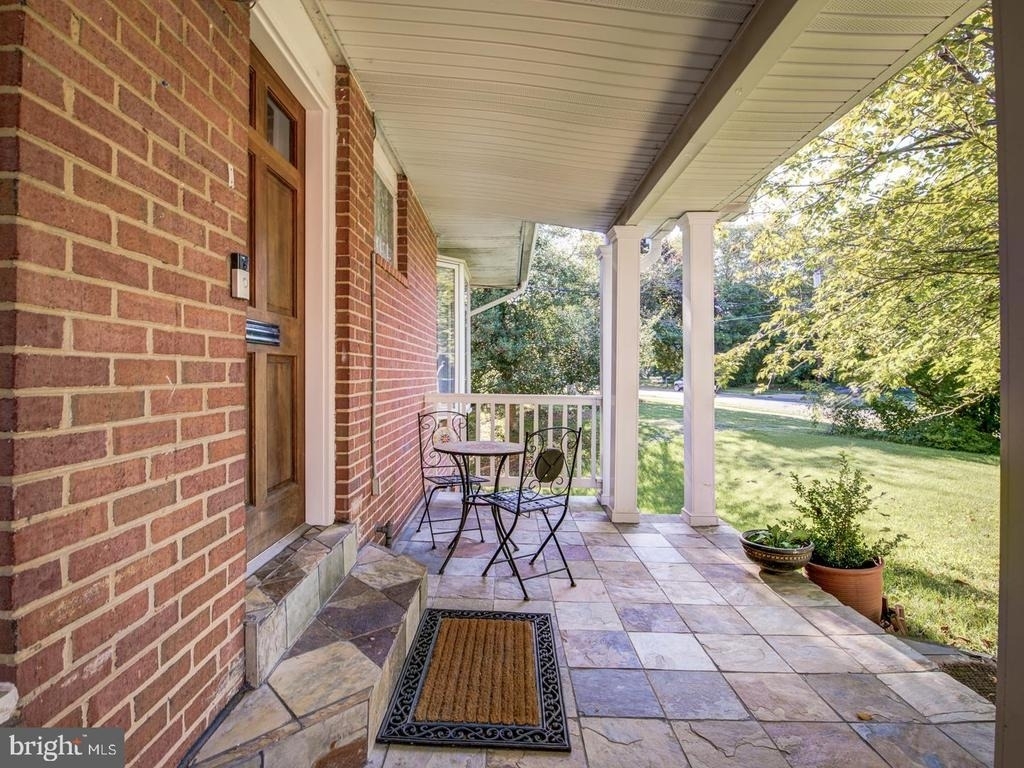 1633 Wrightson Drive - Photo 5