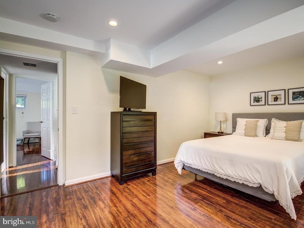 1633 Wrightson Drive - Photo 8