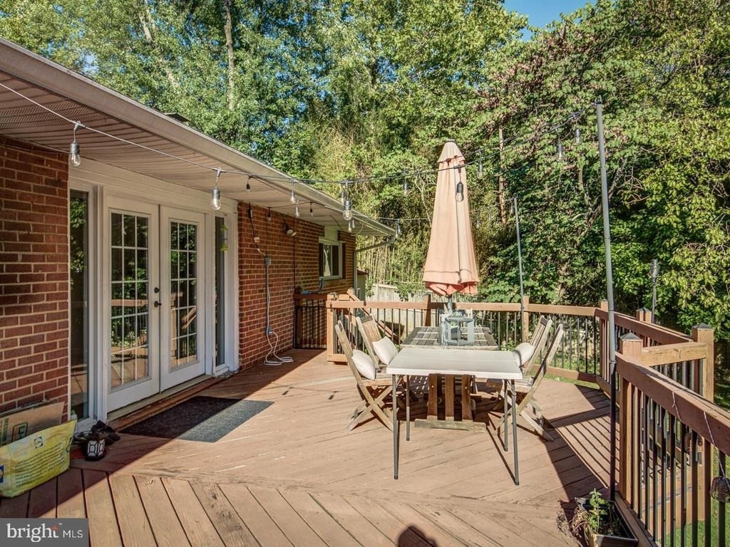 1633 Wrightson Drive - Photo 12