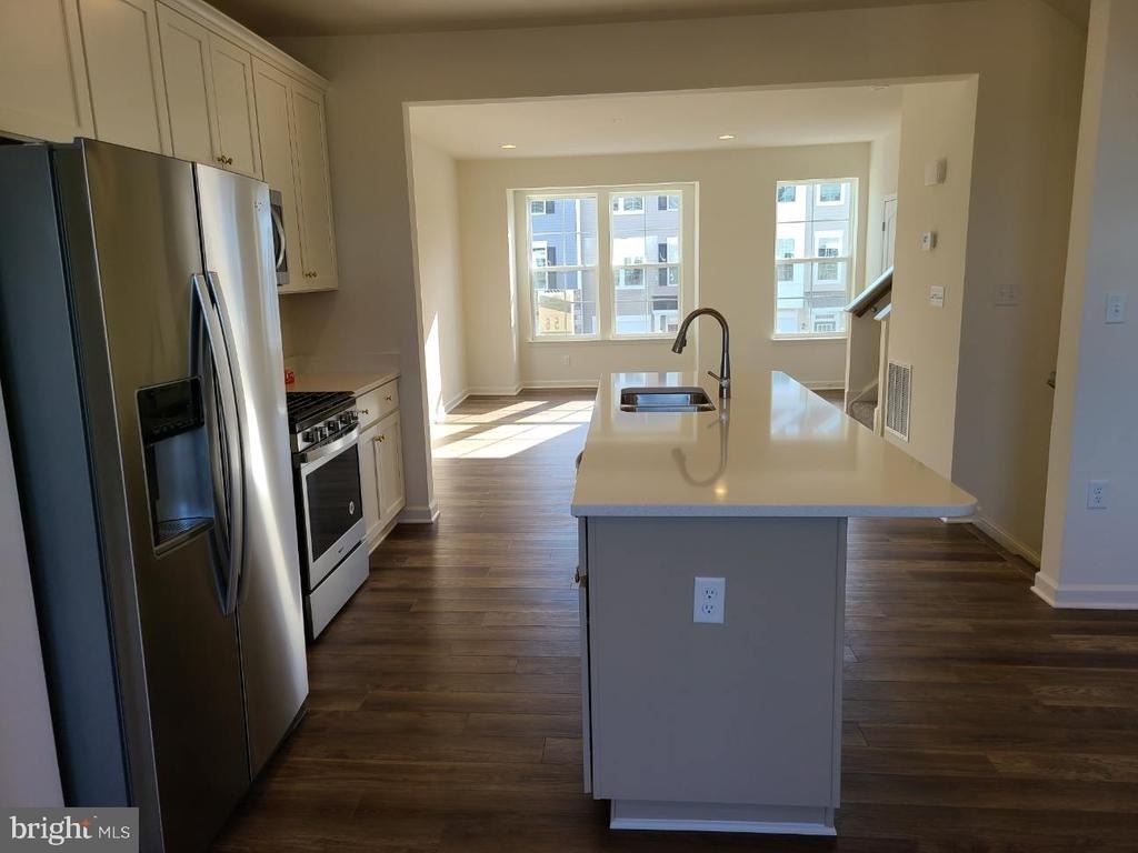 108 Alderman - Photo 5