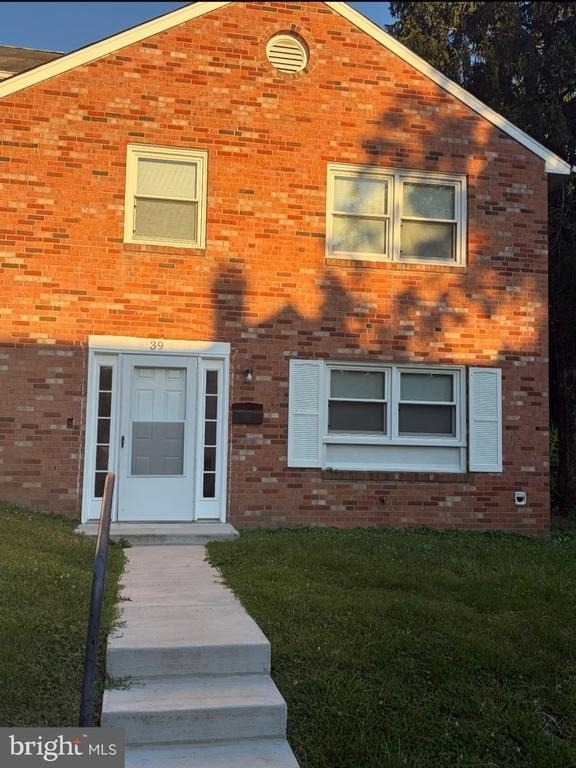 39 S Calhoun Street - Photo 0