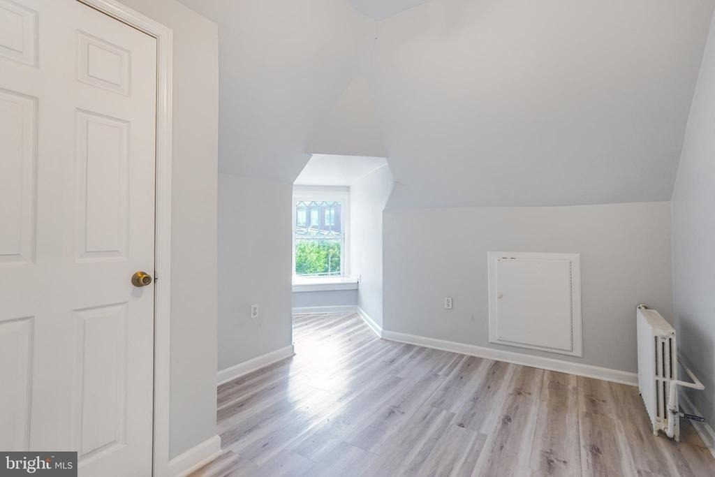 1122 Caroline Street - Photo 11