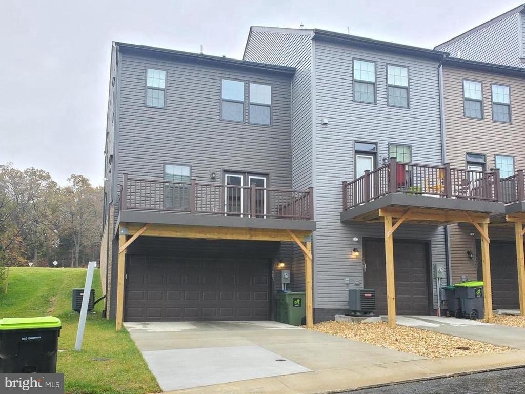 1001 Rampart Drive - Photo 16