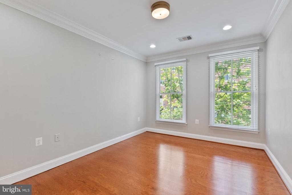 1115 Cameron Street - Photo 17
