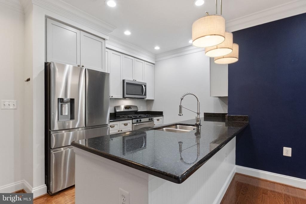 1115 Cameron Street - Photo 8