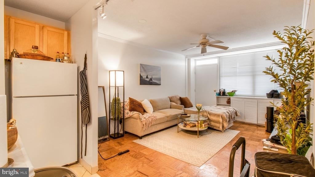 2030 N Adams Street - Photo 3