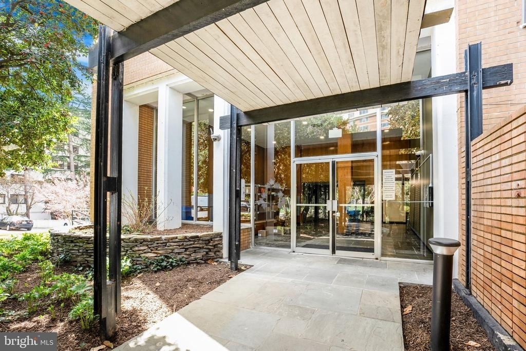 2030 N Adams Street - Photo 22
