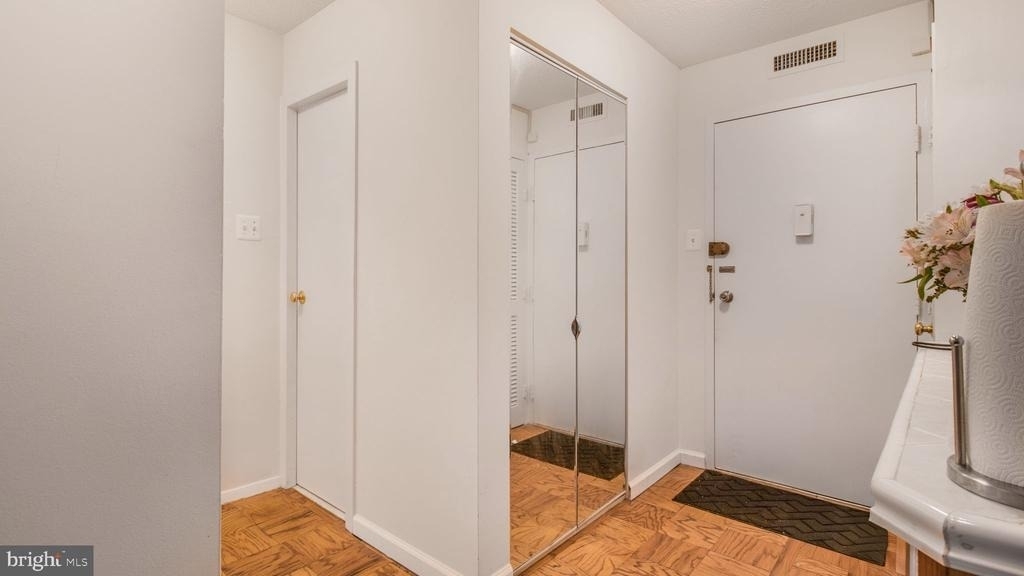 2030 N Adams Street - Photo 7