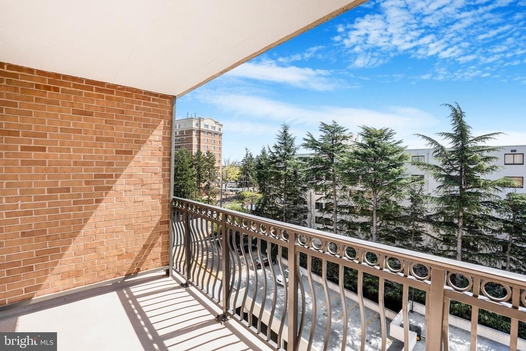 2030 N Adams Street - Photo 17
