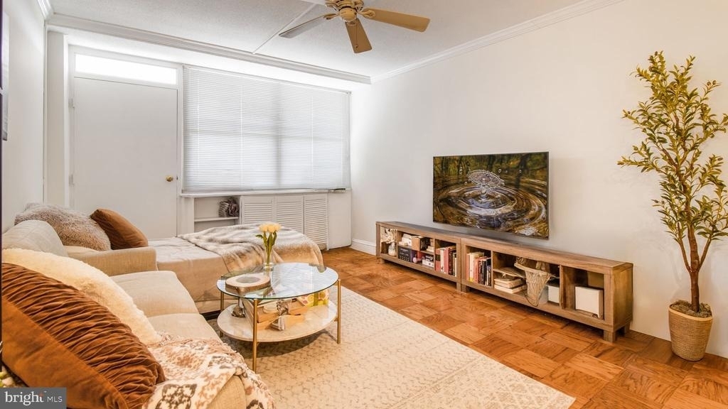 2030 N Adams Street - Photo 1