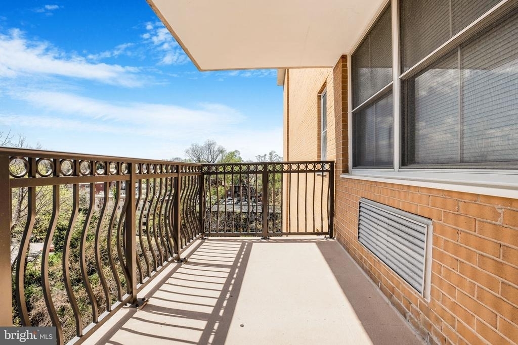 2030 N Adams Street - Photo 19