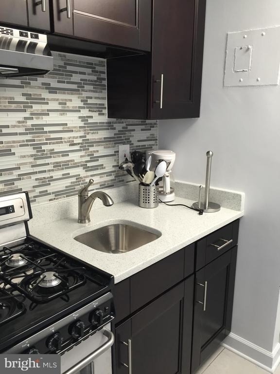 1011 Arlington Boulevard - Photo 1
