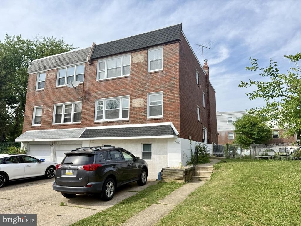 10838 Lockart Court - Photo 1