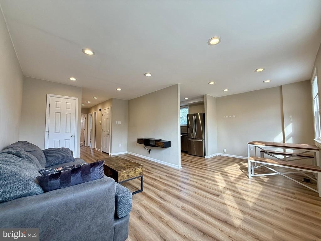 10838 Lockart Court - Photo 2