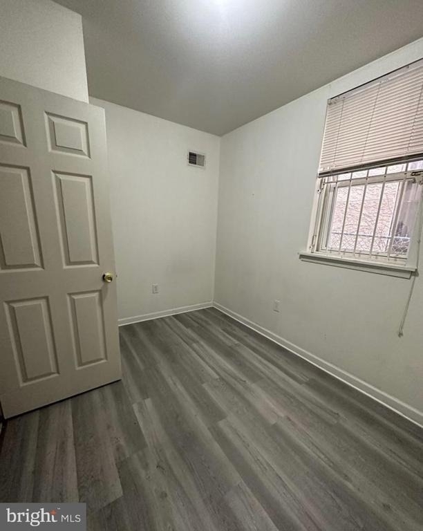 1724 W Diamond Street - Photo 5