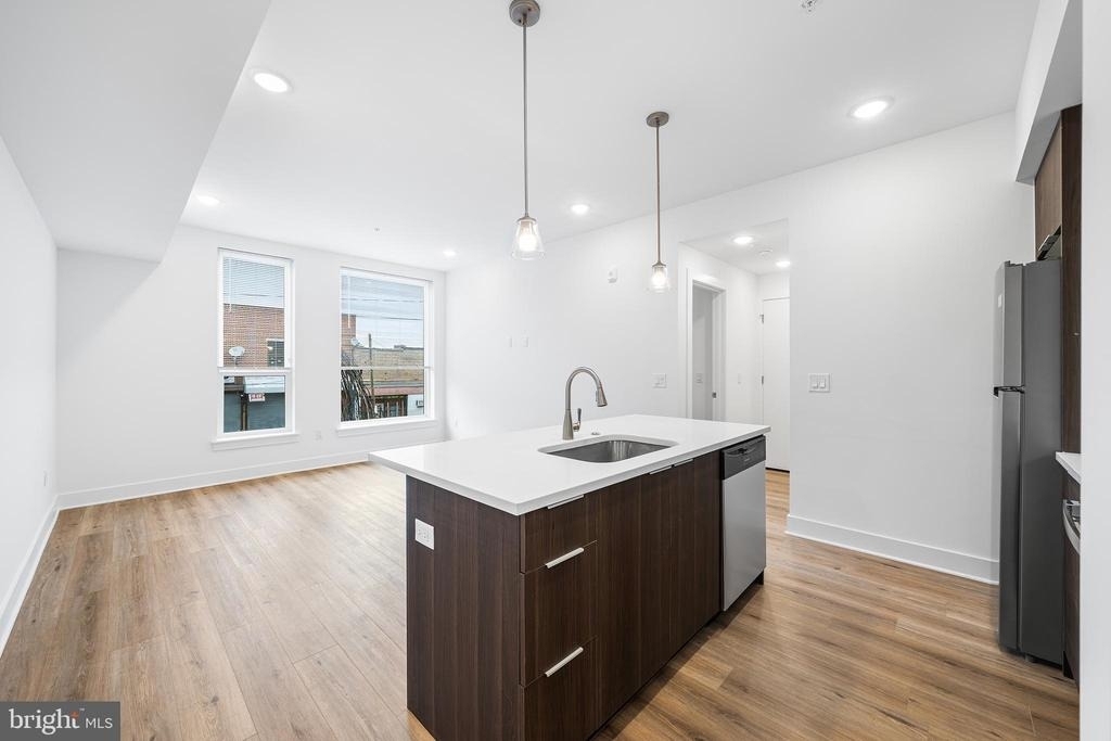 4324 Lancaster Avenue - Photo 11