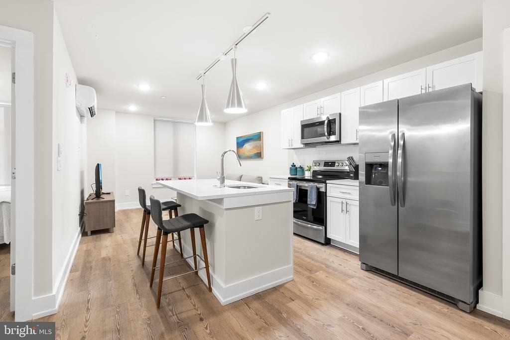 214 Vine Street - Photo 3