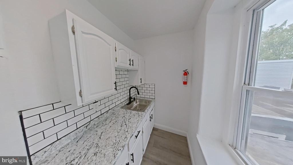2438 N 20th Street - Photo 3
