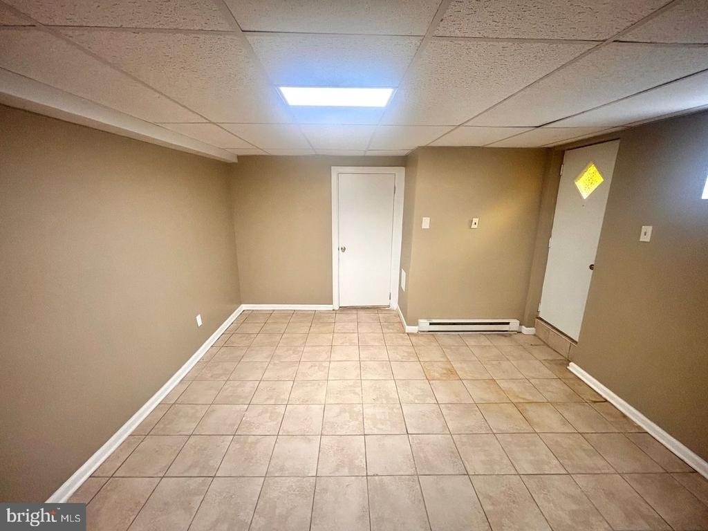 822 69th Avenue - Photo 3