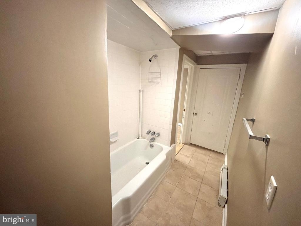 822 69th Avenue - Photo 10