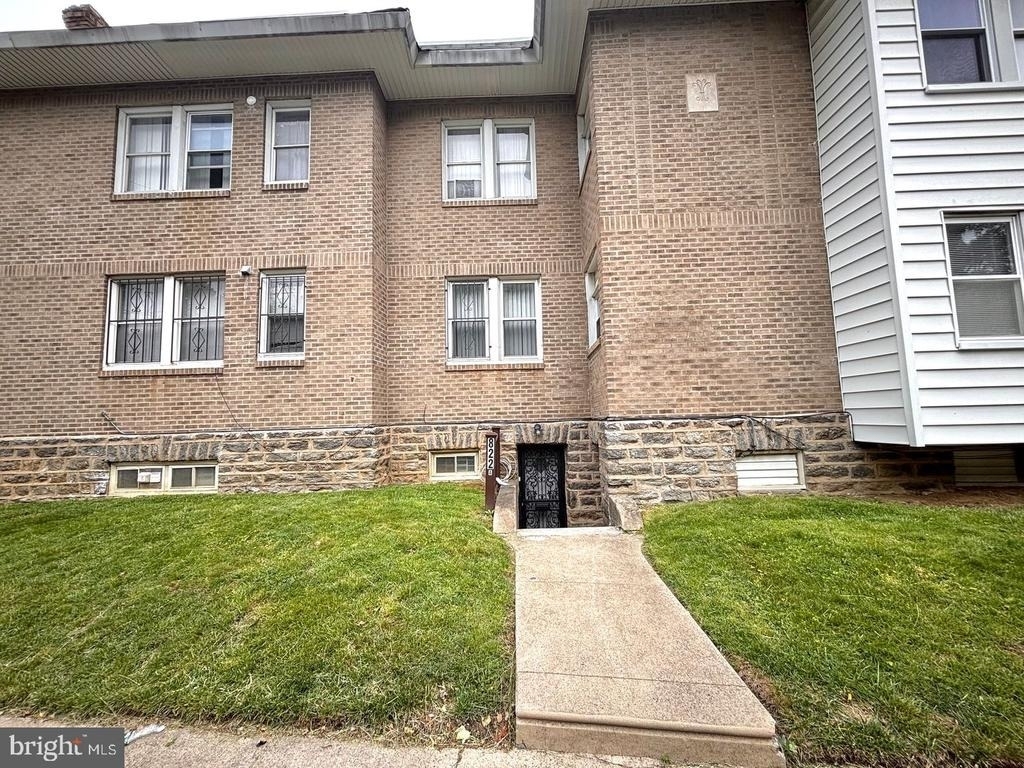 822 69th Avenue - Photo 0