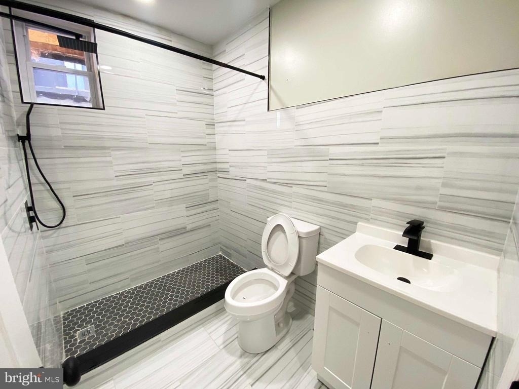 1426 W Rockland Street - Photo 13