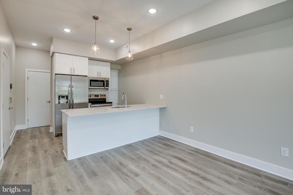 2017 N College Avenue - Photo 4