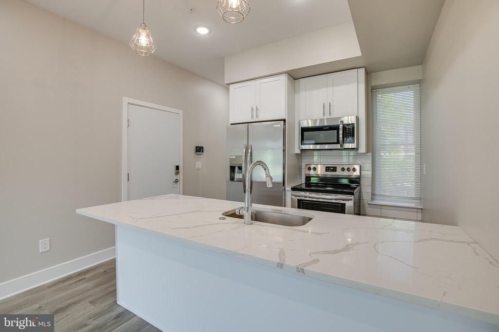 2017 N College Avenue - Photo 0