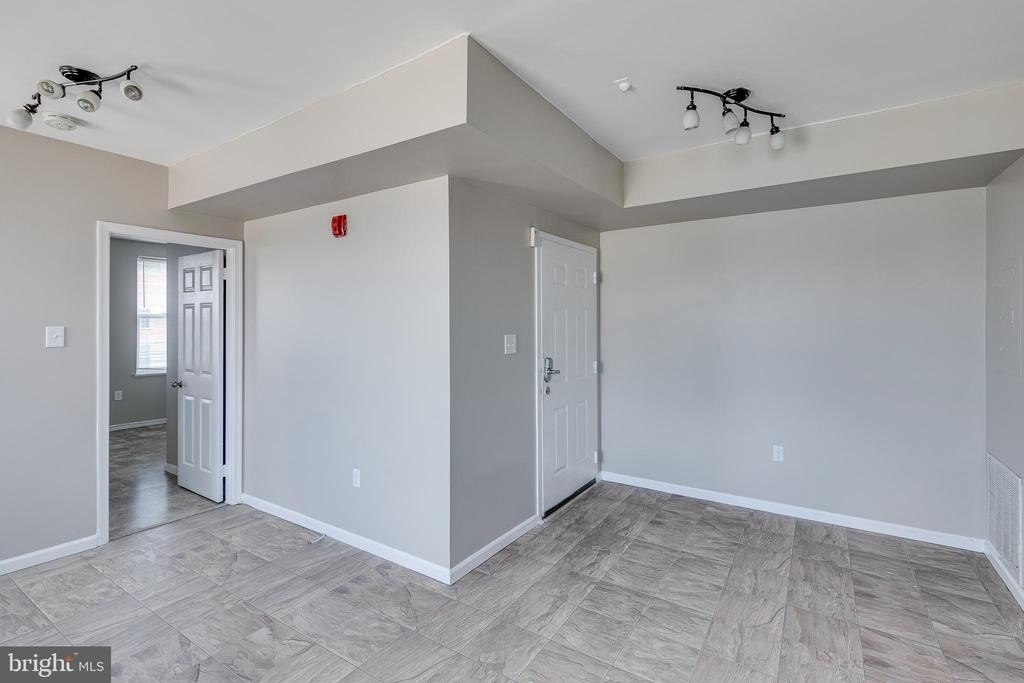 6602 Ridge Avenue - Photo 4