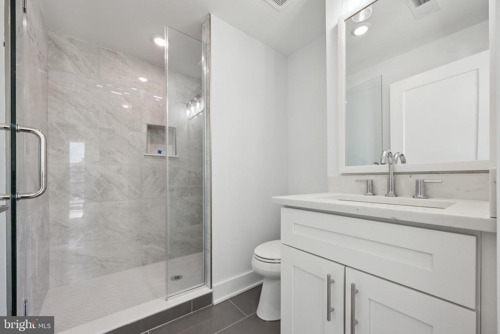 1350 N Front Street - Photo 2