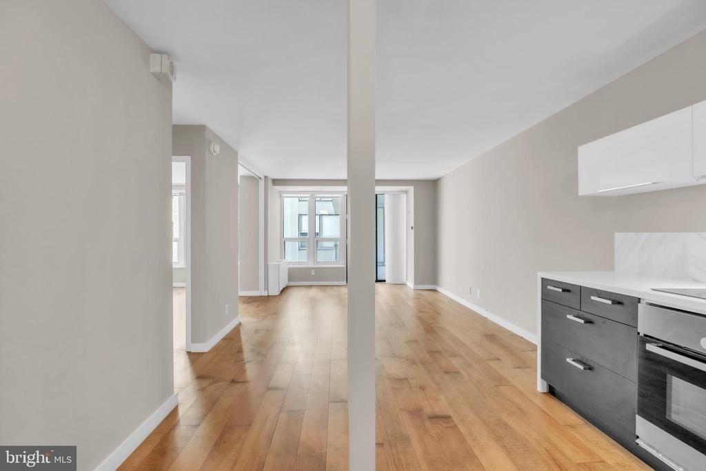 224 W Rittenhouse Square - Photo 4