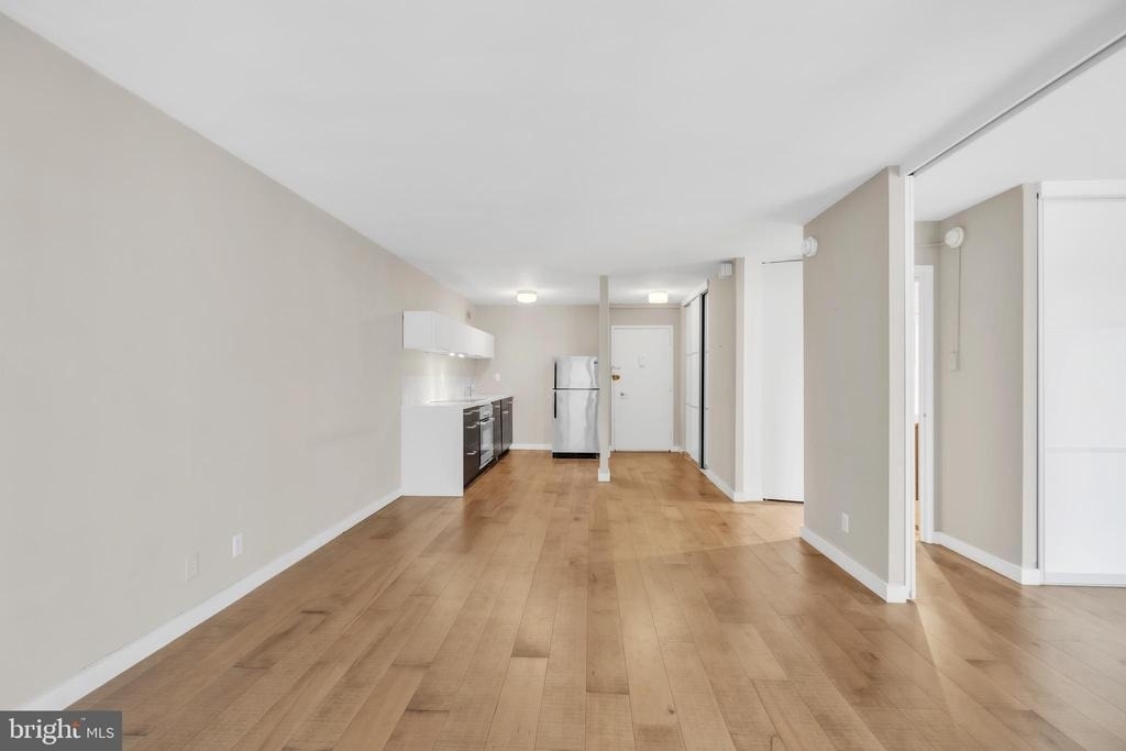 224 W Rittenhouse Square - Photo 5