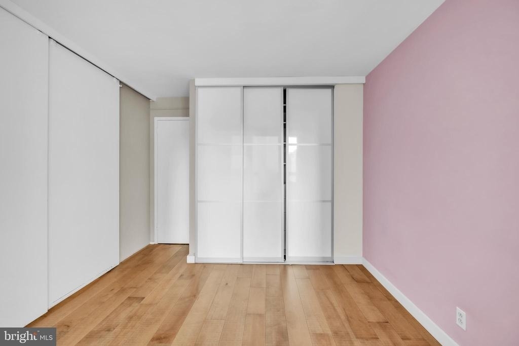 224 W Rittenhouse Square - Photo 13