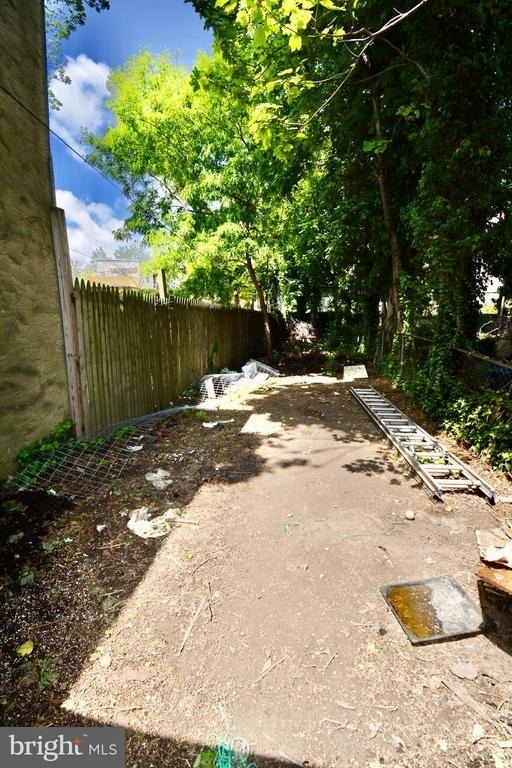 143 W Price Street - Photo 12