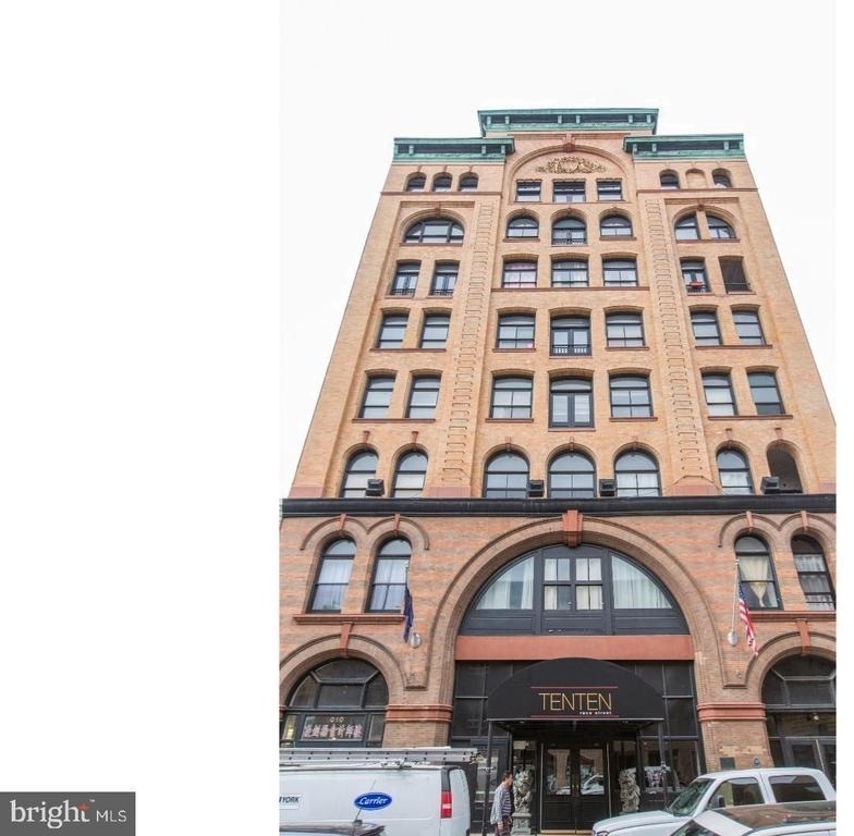 1010 Race Street - Photo 23