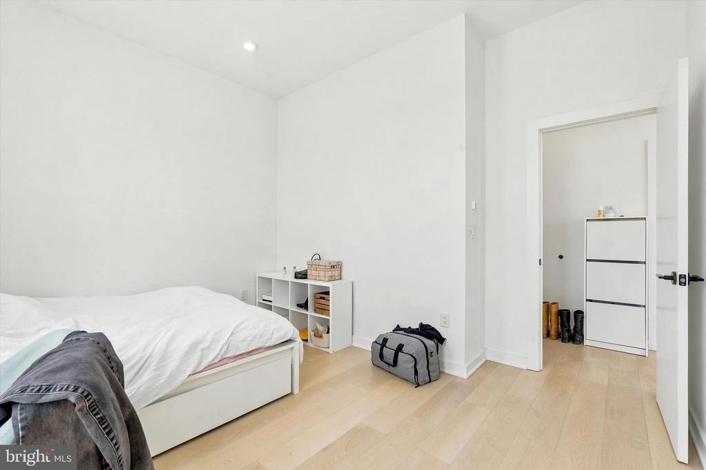 2525 Frankford Avenue - Photo 10