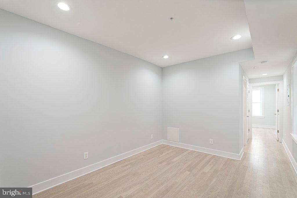2808 W Oxford Street - Photo 14