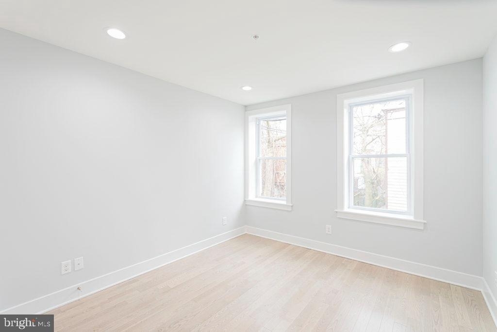 2808 W Oxford Street - Photo 5