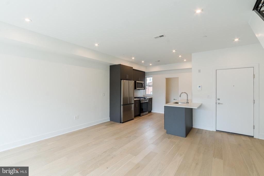 125 South Street - Photo 4