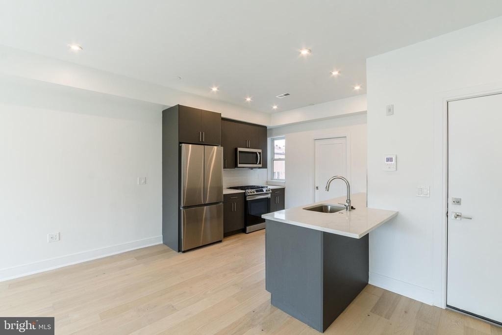 125 South Street - Photo 5