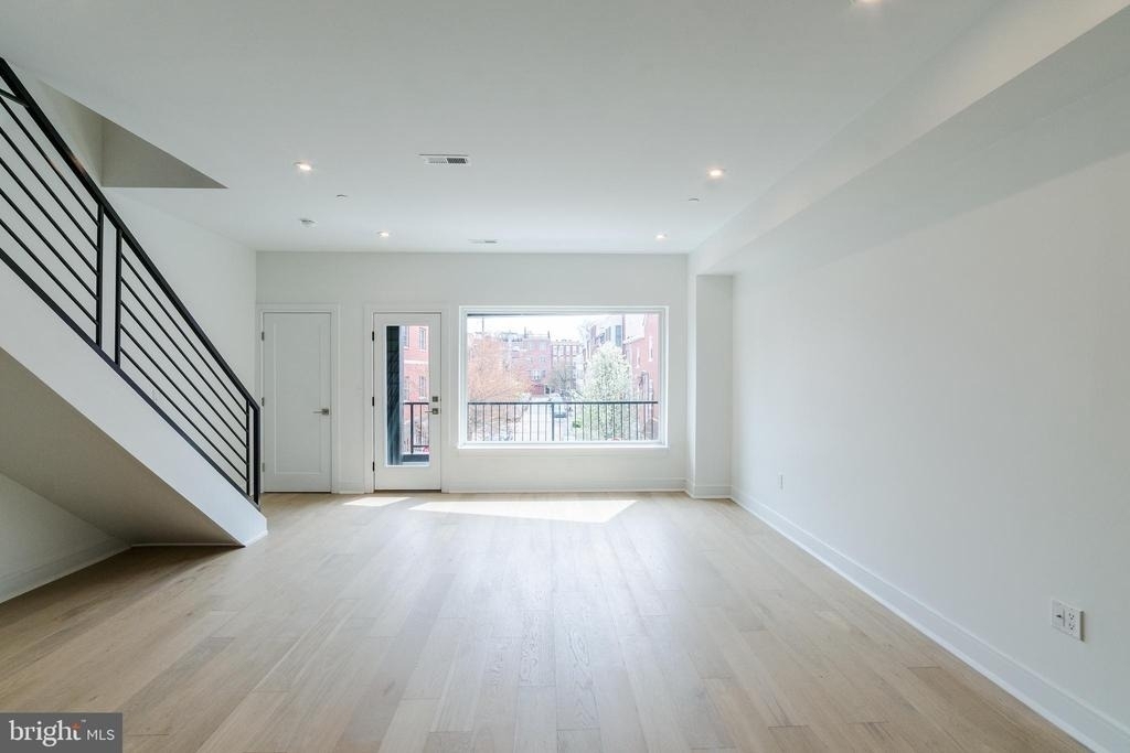 125 South Street - Photo 8