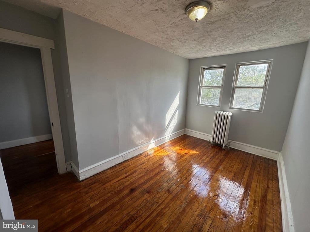4341 N Fairhill Street - Photo 3