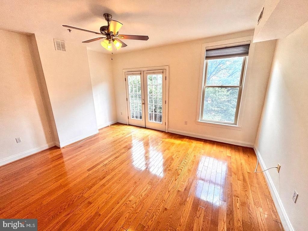 221 Race Street - Photo 5