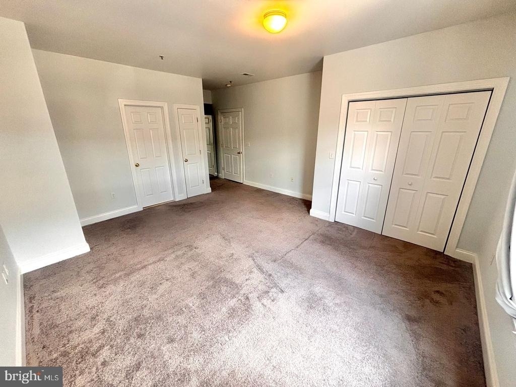 221 Race Street - Photo 12
