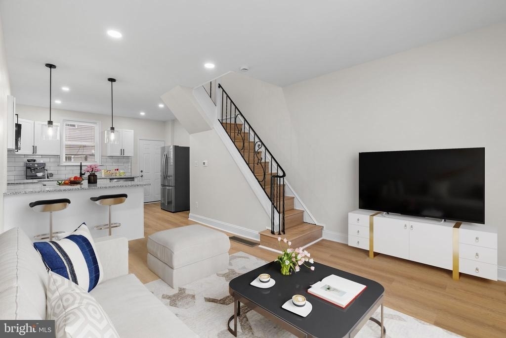 2151 E Stella Street - Photo 2