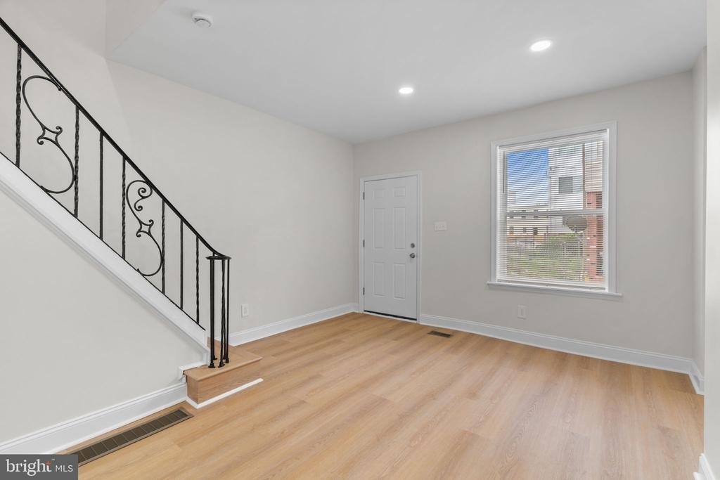 2151 E Stella Street - Photo 8